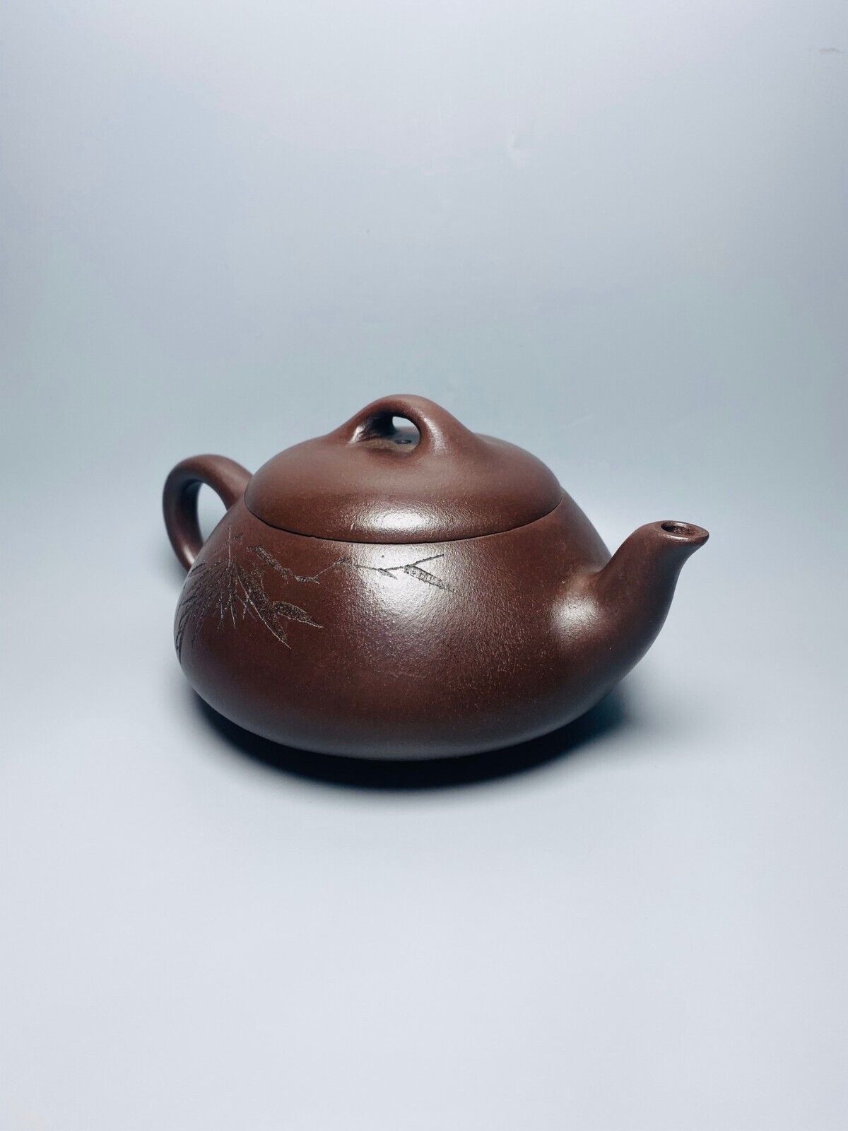 Chinese Yixing Zisha Clay Handmade Exquisite Teapot（汉堂石瓢 底款：顾景舟）