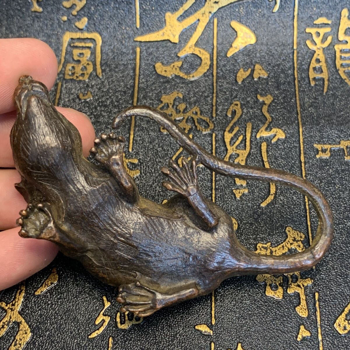 chinese bronze handmade mouse Figure statue netsuke collectable table decoration