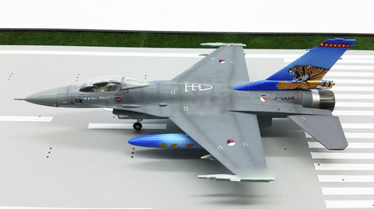 USA F-16A J-004 NTAF TIGER MEET 1/72 aircraft finished plane Easy model