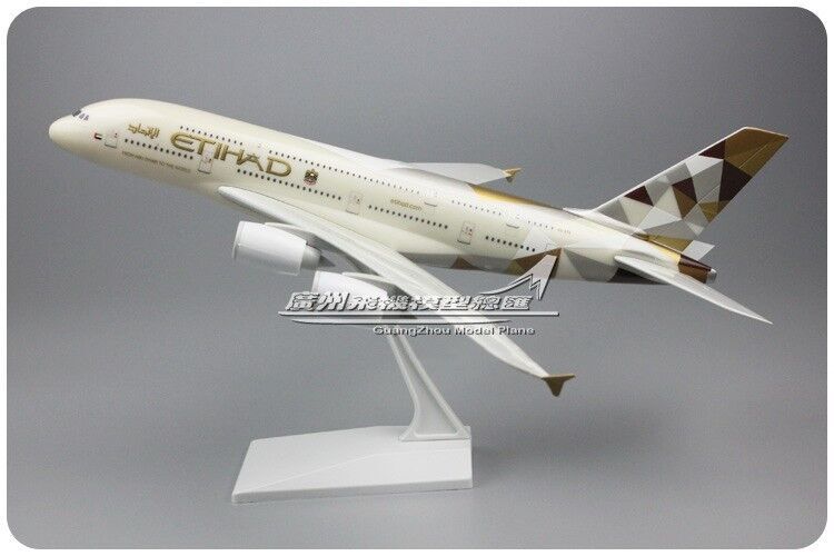 36CM 1:200 ETIHAD AIRBUS A380 Passenger Airplane ABS Plastic Assembled Model
