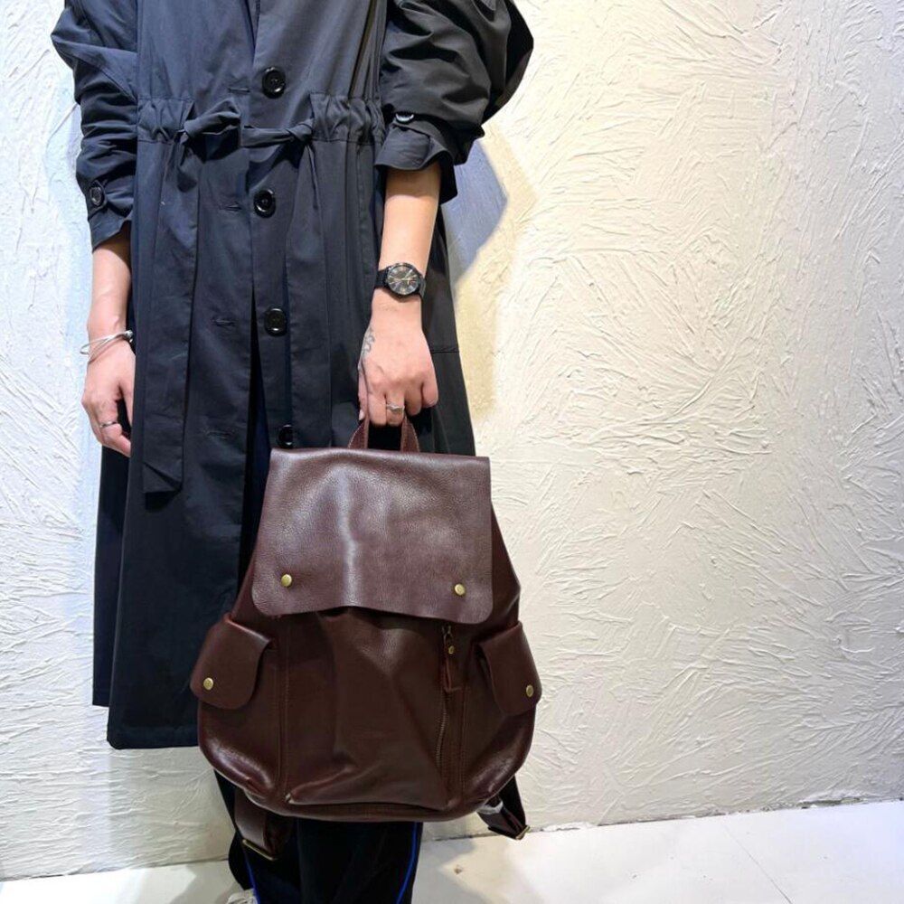 Soft Genuine Leather Backpack Traveling Large Shoulder Bags 33*44 CM Polyester