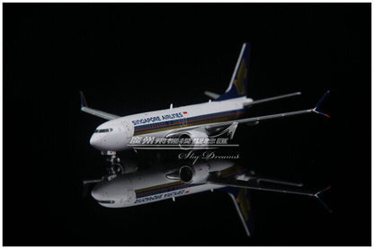 1:400 JC Wings SINGAPORE AIRLINES BOEING 737 MAX 8 Passenger Plane Diecast Model