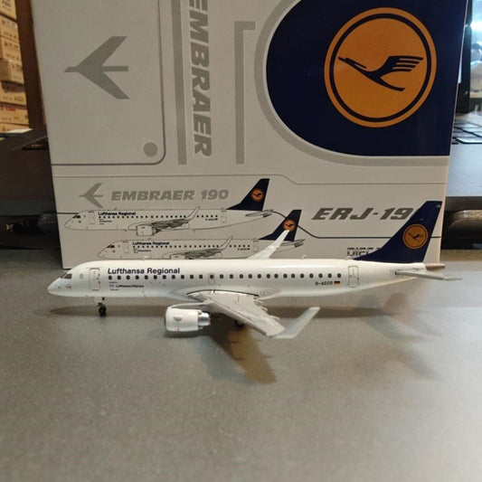 1:400 JC Wings Lufthansa Embraer ERJ-190LR Passenger Diecast Airplane Model