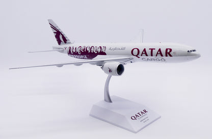 1:200 JC Wings Qatar Boeing 777-200LRF Passenger Airplane Diecast Model