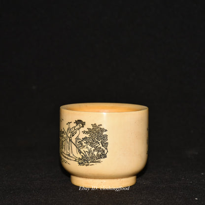 Collecting Handicrafts Carving Beautiful Wine and Tea Cup Ornaments