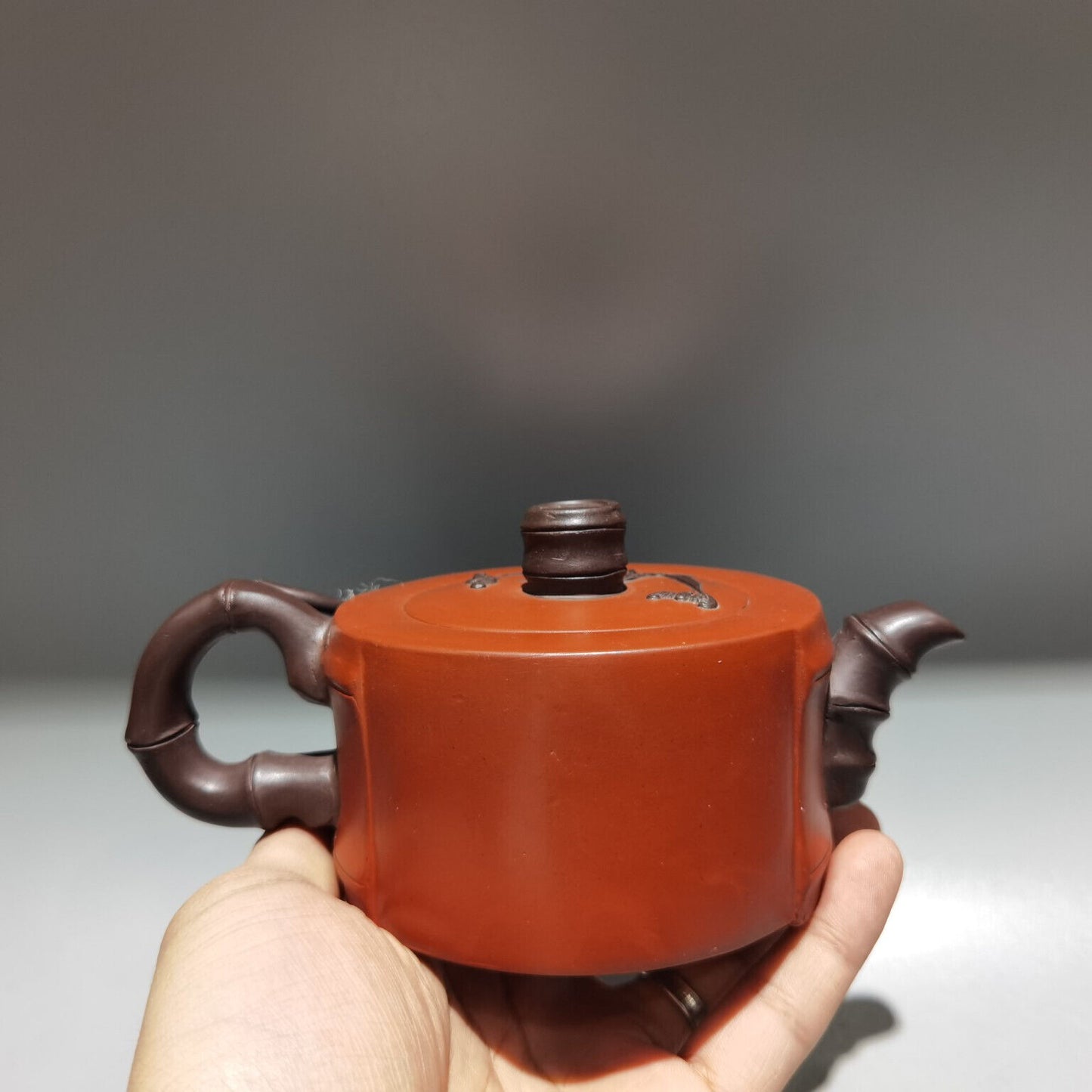 Chinese Yixing Zisha Clay Handmade Exquisite Teapot （祝福壶 底款：魏援良）