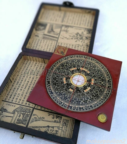 Old Chinese Feng Shui Compass W. Leatherette Wood Dragon Phoenix Box 13cm