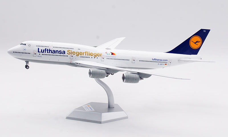1:200 SQ Wings Lufthansa Boeing 747-8 D-ABYK Passenger Airplane Diecast Model