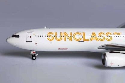 1:400 NG Model SUNCLASS AIRBUS A330-300 Passenger Airplane Diecast Plane Model