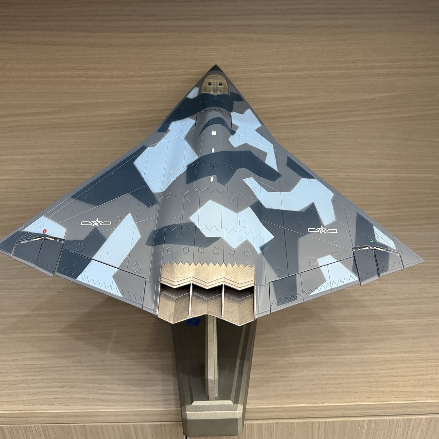 1:64 36CM CHINA J-36 The Sixth-generation Fighter Plane Diecast Aircraft Model