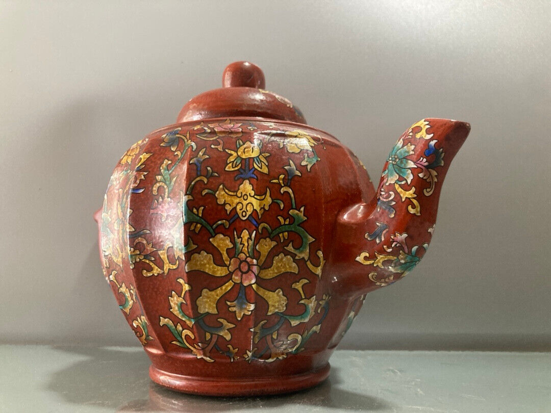 Chinese Yixing Zisha Clay Handmade Exquisite Teapot （紫砂彩绘壶）