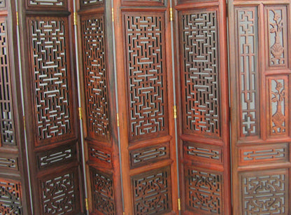 China Rosewood Suanzhi Wood Carved Flower Design Small Folding Screen 9.7"