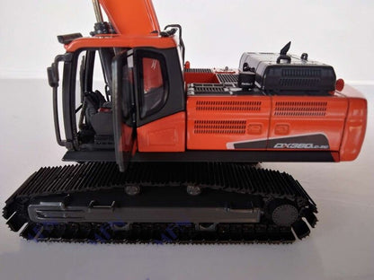 1:50 DOOSAN DX380LC-9C Hydraulic Excavator Contruction Machine Diecast Model