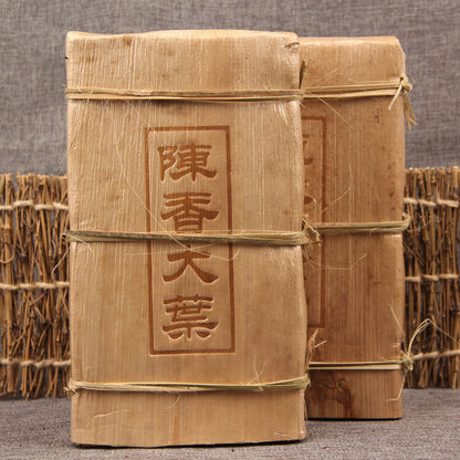 Yunnan Ancient Tree Big Leaf Pu-erh Tea Bamboo Shell Old Pu'er Tea Brick 1000g
