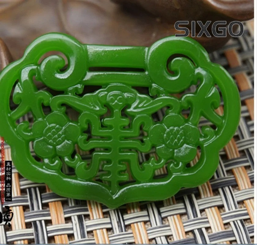 New Green Handmade Carving Longevity and Luck Lock Pendant Jade Necklace