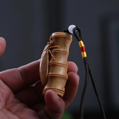 Wooden Animal Cicadas Figurine Solid Wood Carving Cicada Pendant Accessories