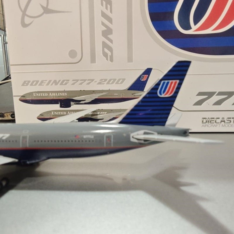 1:400 JC Wings United Airlines B777-200 Passenger Plane Diecast Aircraft Model