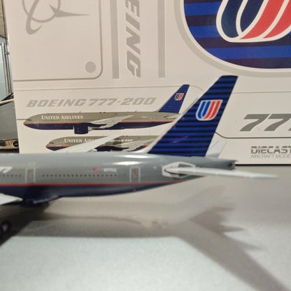 1:400 JC Wings United Airlines B777-200 Passenger Plane Diecast Aircraft Model