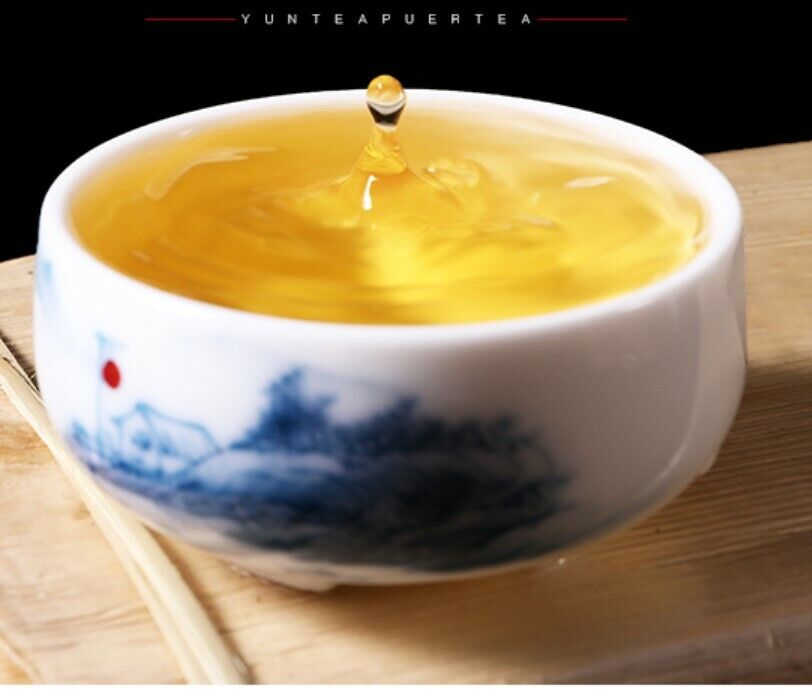 Yunnan Laoban Zhangjinye Gushu Pu 'er Tea Spring Pu 'er Tea-