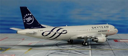 PANDAMODEL AIR FRANCE SKYTEAM Airbus A320 F-GKXS 1:400 DIECAST plane Pre-built