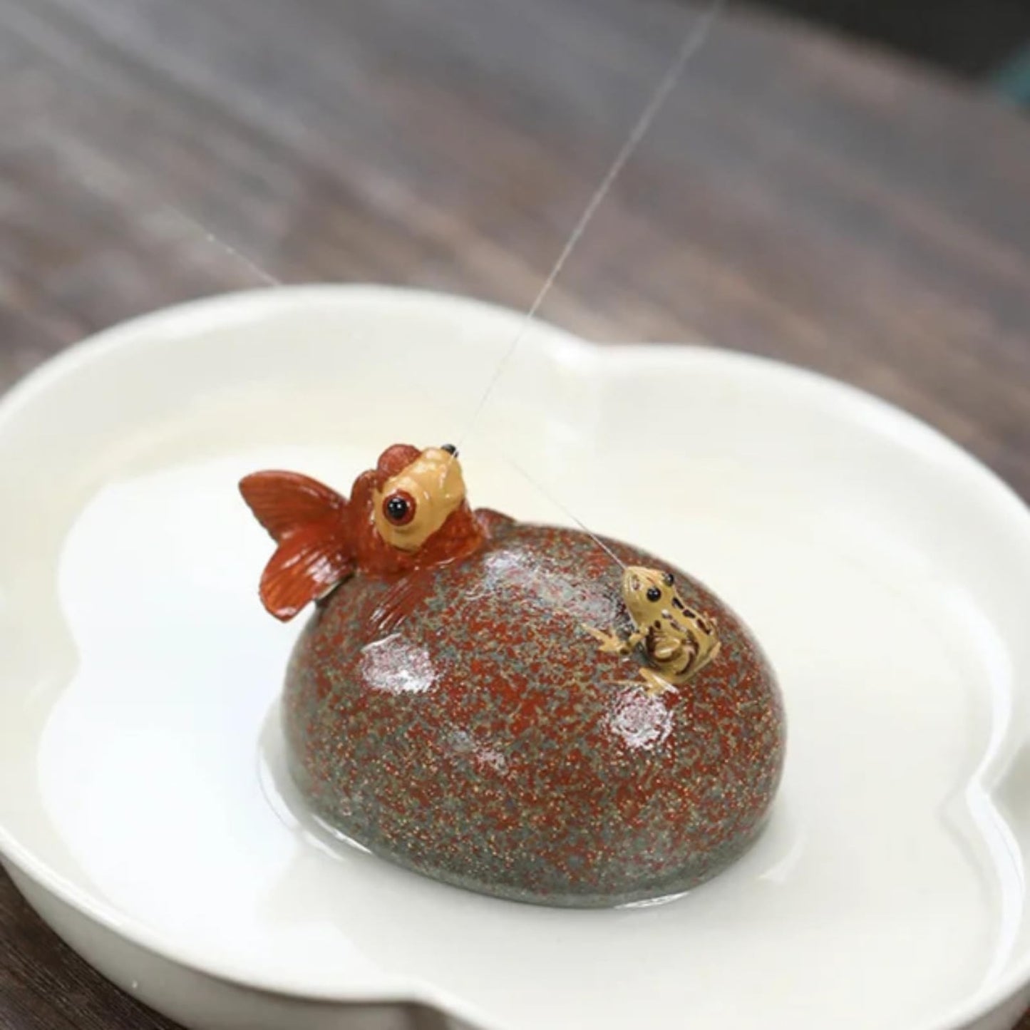Goldfish Frog Purple Clay Water Spraying Tea Pet 8cm 3.2in Small Statue Decor