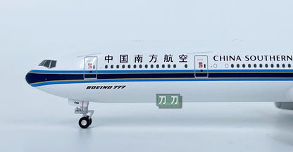 1:400 JET CHINA SOUTHERN B777-300ER B-2049 Passenger Airplane Diecast Model