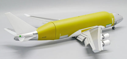 1:200 JC Wings Boeing Company BOEING B747-400LCF Flap Down Plane Diecast Model