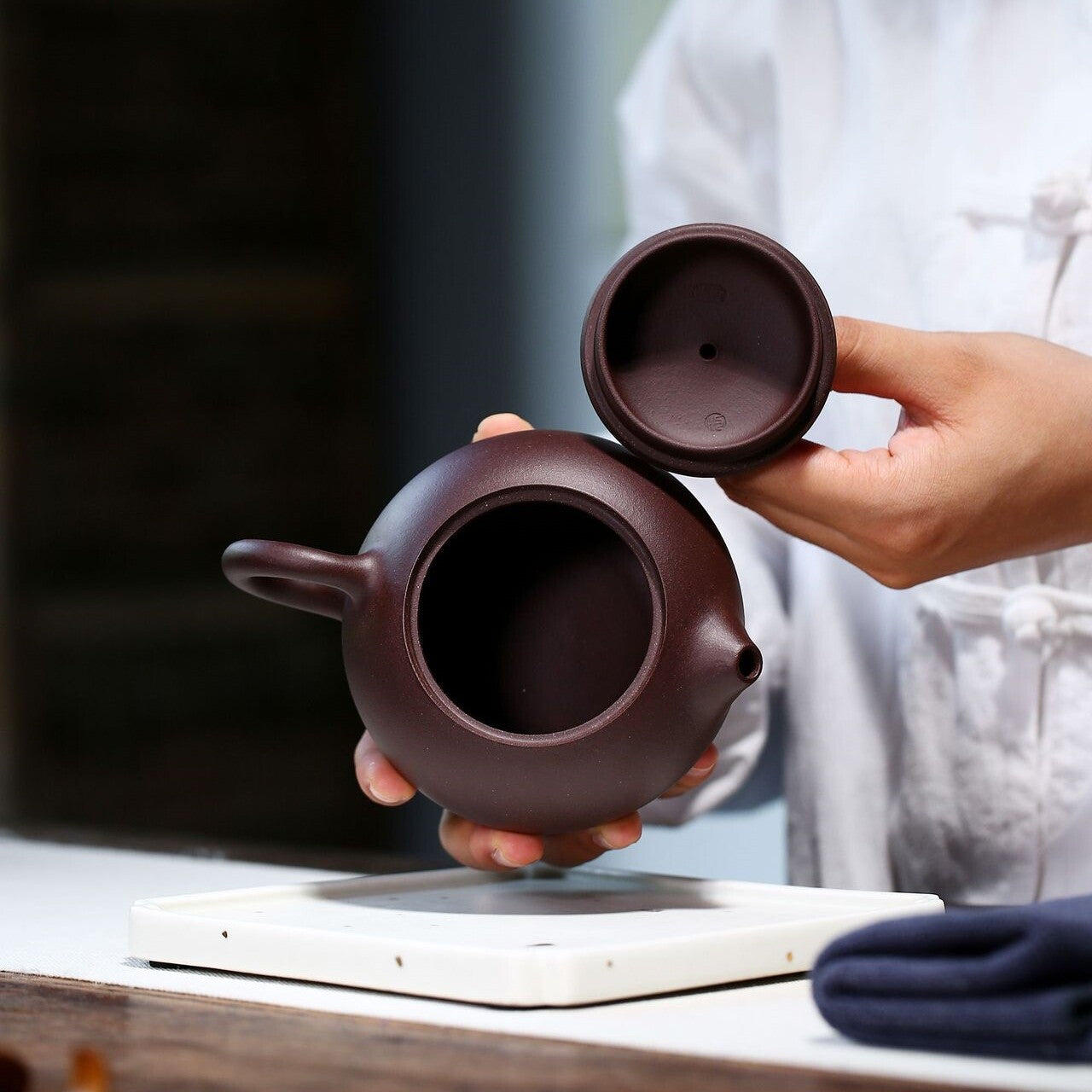300ml Tea Pot Marked Original Ore Real Yixing Zisha Pot With Ball Holes Big Pot