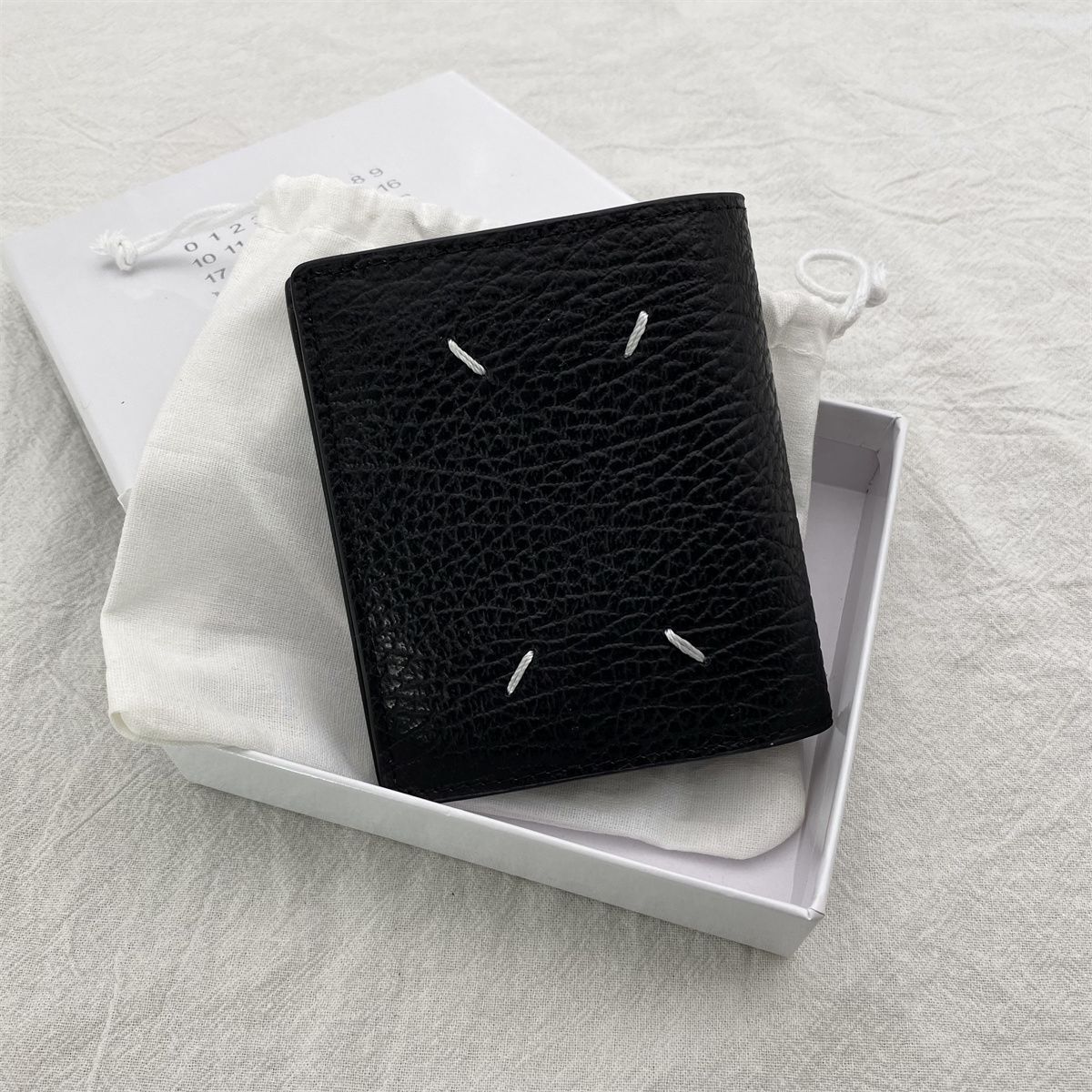Cowhide Black Wallet Fashionable Simple Genuine Leather Wallet Card Bag 11*2*9CM