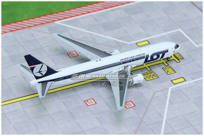 1:400 JC Wings LOT BOEING 767-300ER Passenger Airplane Diecast Aircraft Model