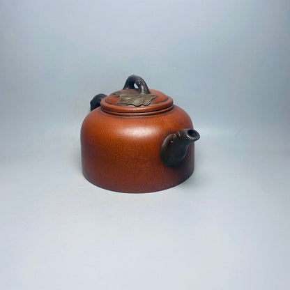 Chinese Yixing Zisha Clay Handmade Exquisite Teapot （ 双色桃叶 底款：蒋蓉）