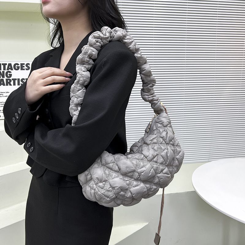 Hobos Shoulder Bags Designer Nylon Handbags Luxury Crossbody Bag Shopper Purses