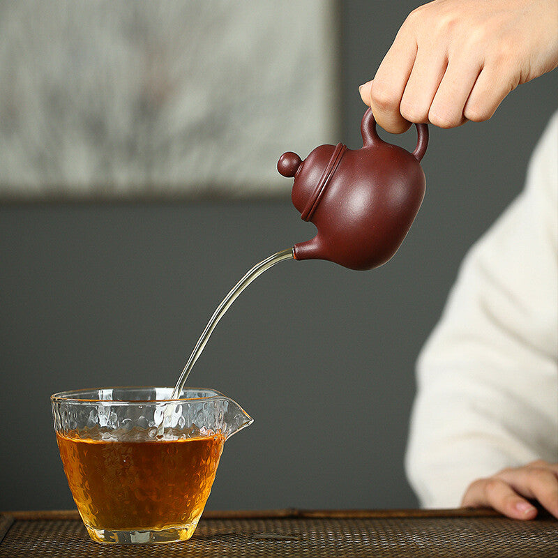 China Yixing Zisha Pottery Purple Clay Handmade 100cc Mesh Teapot 容天