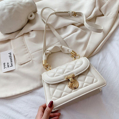Crossbody Bag Women Small Chain Handbag Small Bag Leather Handle 14*20*8 CM 1PC