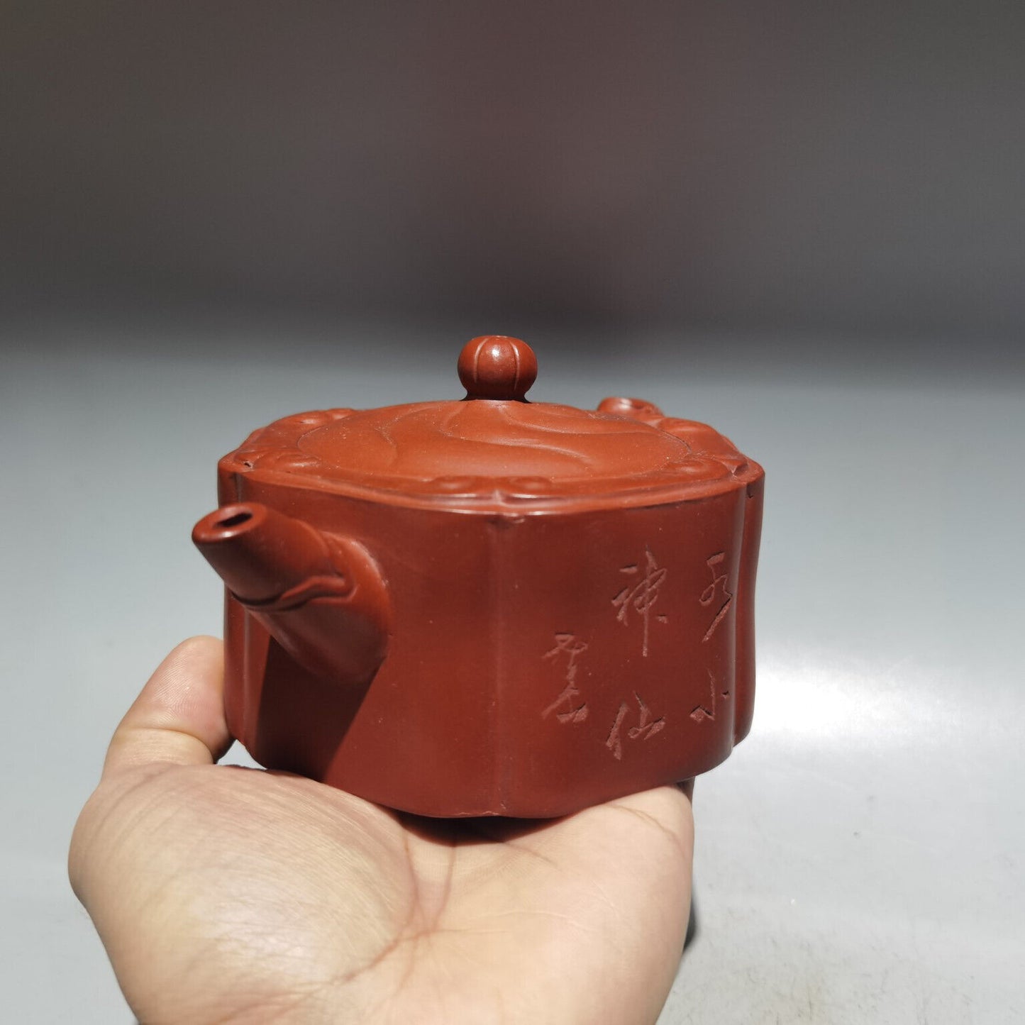 Chinese Yixing Zisha Clay Handmade Exquisite Teapot （云龙壶 底款：顾景舟）