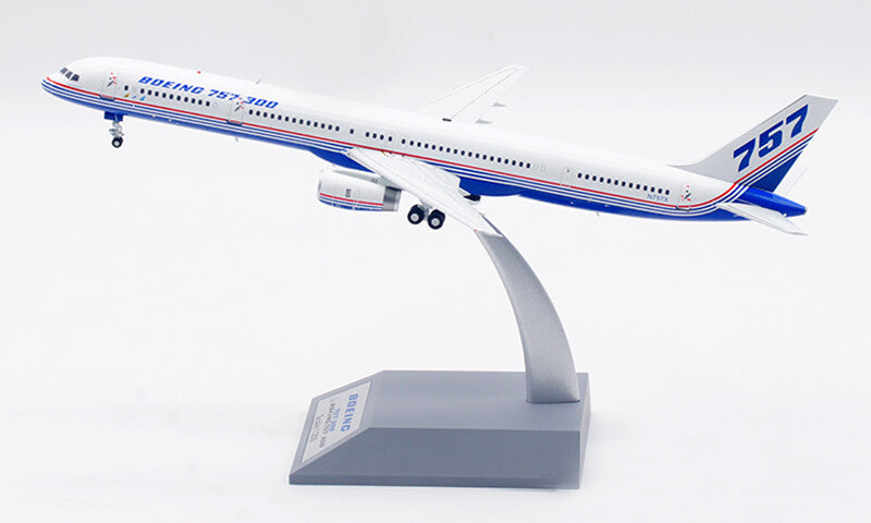 1:200 28CM InFlight BOEING 757-300 Passenger Airplane Diecast Aircraft Model