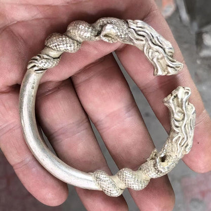 Old Chinese Tibet Silver HandCarved Dragon Head Bracelet　Collectable