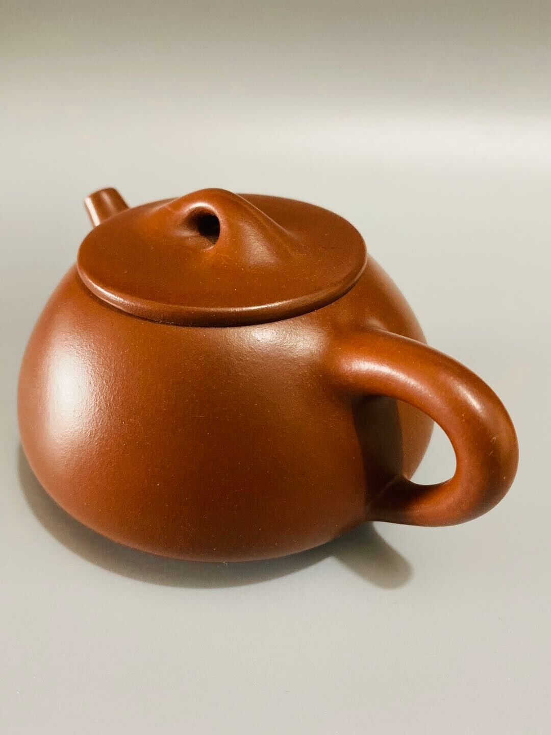 l-0Chinese Yixing Zisha Clay Handmade Exquisite Teapot （仿古壶 底款：顾景舟）