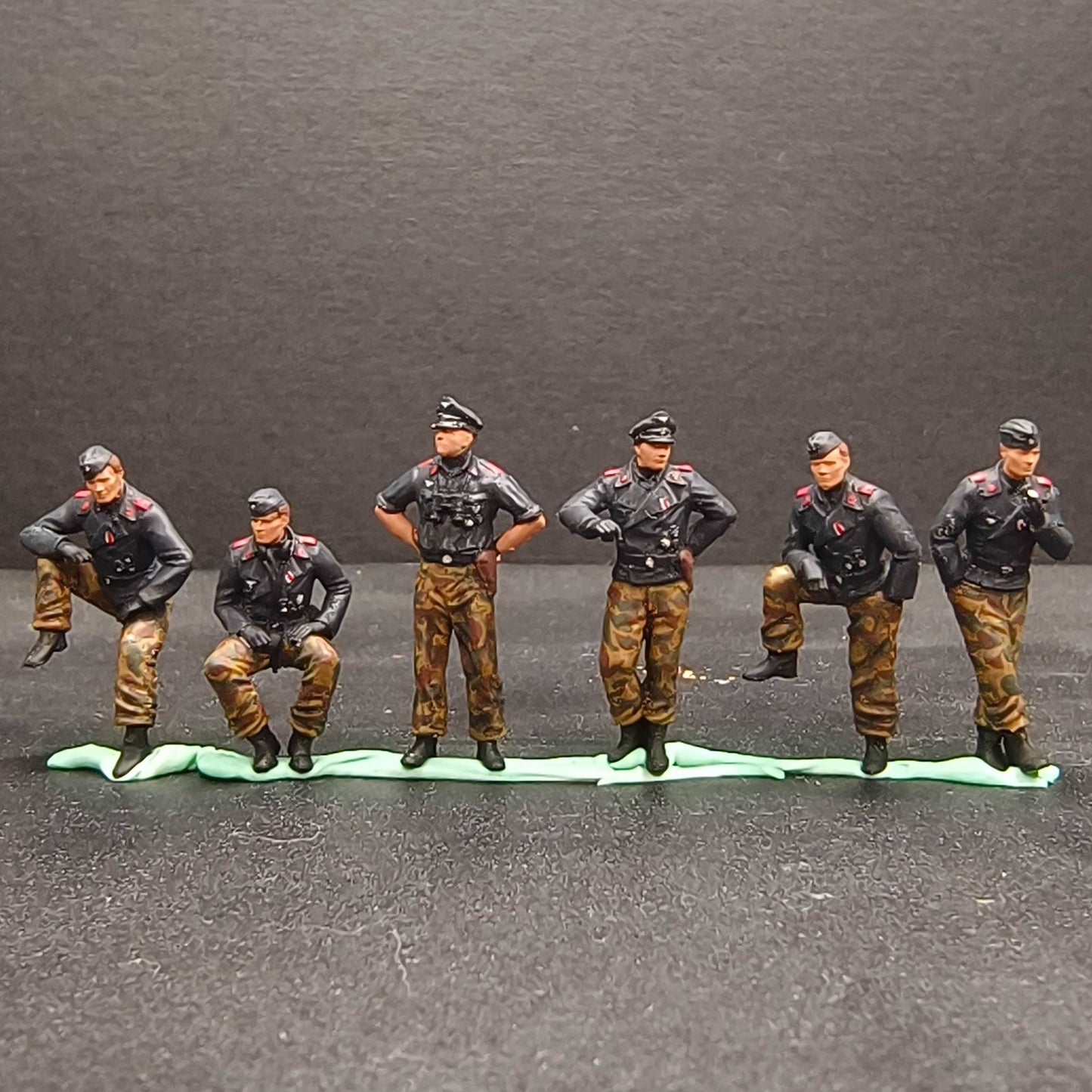 Homemade 1/72 WWII German Tank Crewman 6 Persons Finished Model Ornaments
