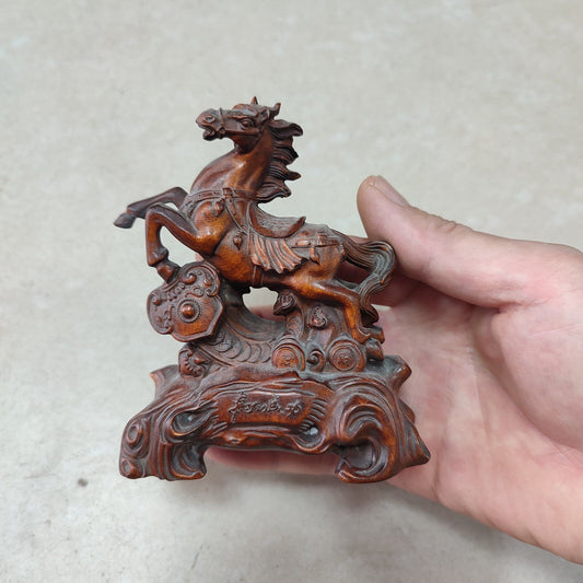 Home decor luxury Ornaments room horse figurine interior statue boxwood carving