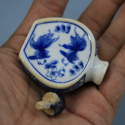 China Antique Blue and White Porcelain Goldfish Snuff Bottle Collectable