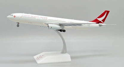 1:200 JC Wings Cathay Dragon AIRBUS A330-300 Airplane Diecast Aircraft Model
