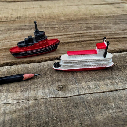 Scene Model Simulation Miniature Mini Ship Cruise Ship Freighter Battleship Prop