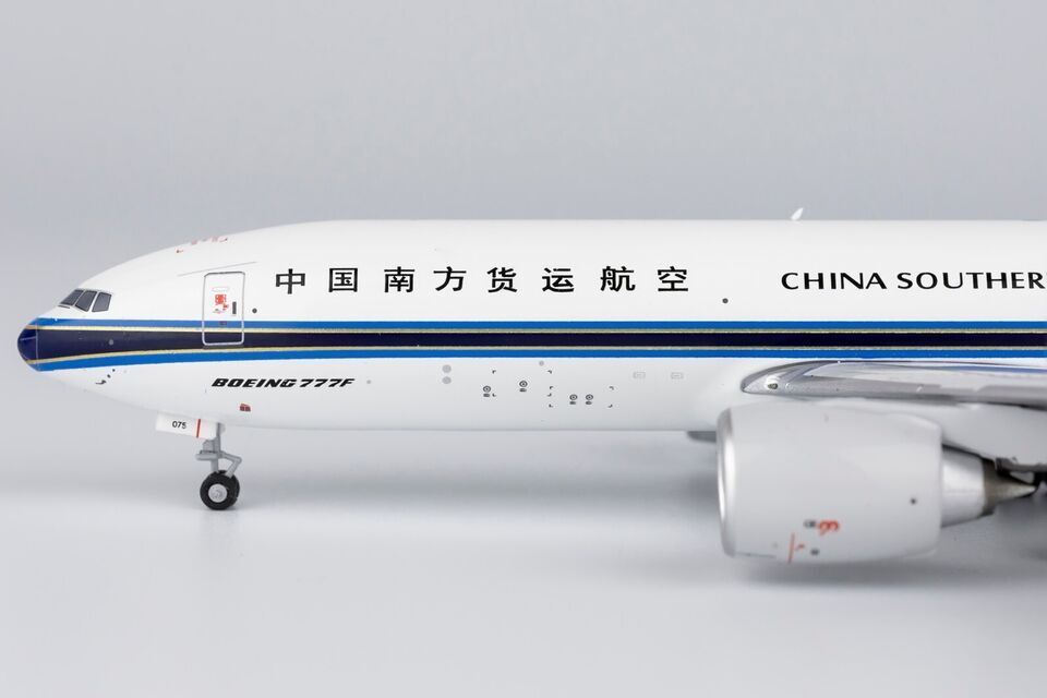 1:400 NG Model CHINA SOUTHERN CARGO BOEING 777-200F Aircraft Diecast Plane Model