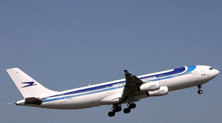 1:400 Phoenix Aerolíneas Argentinas AIRBUS A340-200 Plane Diecast Aircraft Model