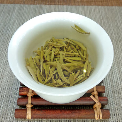 Bai Hao Yin Zhen Silver Needle White Loose Tea cake China Fujian fuding tee 300g