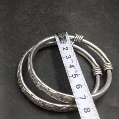 A Pair Old Chinese Tibet Silver Handcarved Dragon Phoenix Bracelets 10031