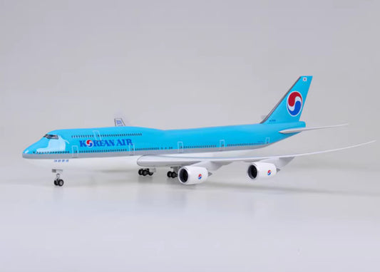1:160 47CM KOREAN AIR BOEING 747-8 Airplane Landing Gear Resin Aircraft Model