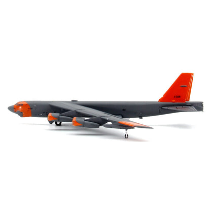 1:400 Geminijets USAF B-52H Stratofortress Passenger Airplane Diecast Model