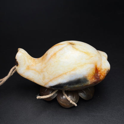 Chinese Natural Hetian Jade Hand-carved Exquisite Tortoise Shell Pendant 31161